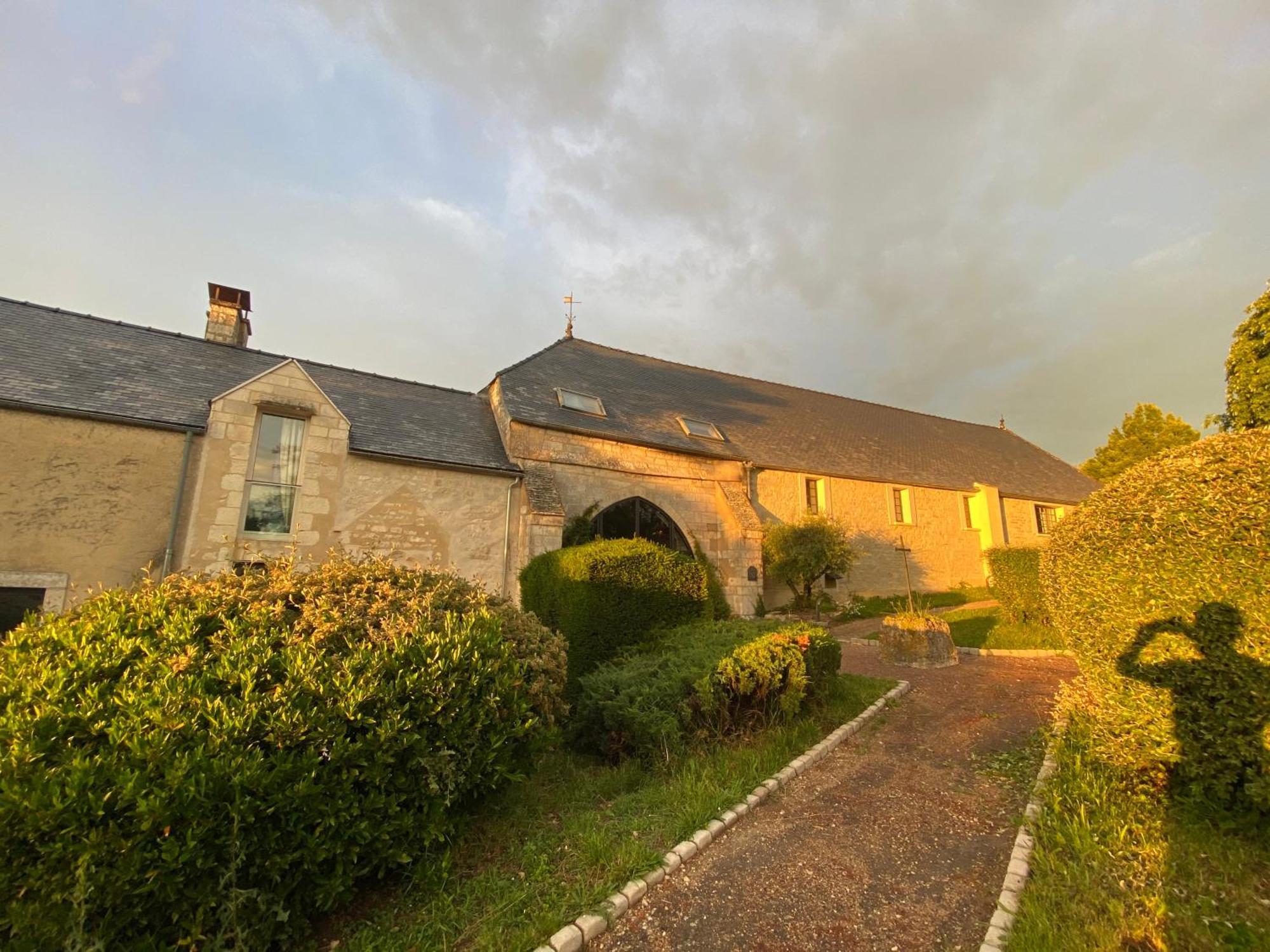 L'Abbaye Saint Michel Bed & Breakfast Tonnerre Exterior photo
